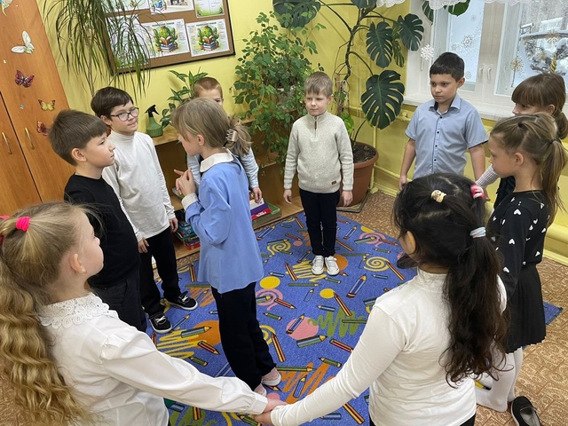 МЕСЯЧНИК "ТРАВЛИ НЕТ".